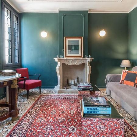 Stylish Renovated Apartment In The Heart Of The City Wenecja Zewnętrze zdjęcie